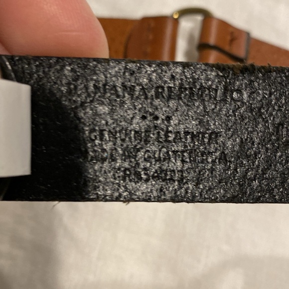 Banana Republic leather belts size Large and in greatcondition PRICE IS FOR BOTH - Picture 5 of 7